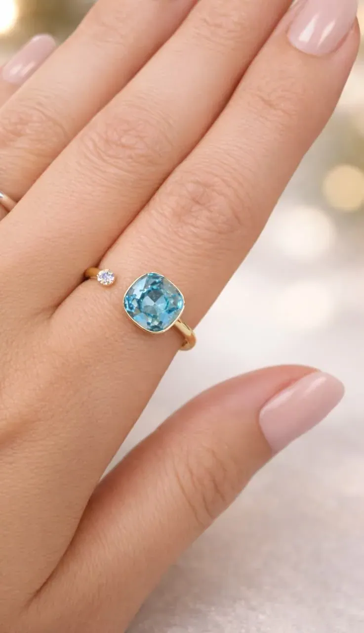 Anillo ajustable con cristal azul