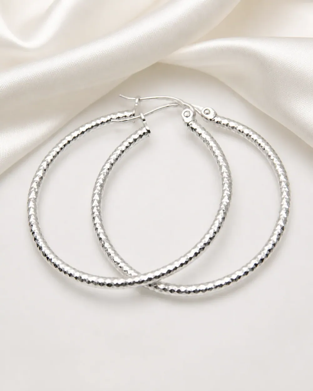 Arracadas diamantadas de 3,5 cm en plata 925